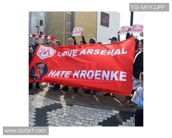 当今四大足球后卫球星崛起与争锋 世界足坛防线的未来之星